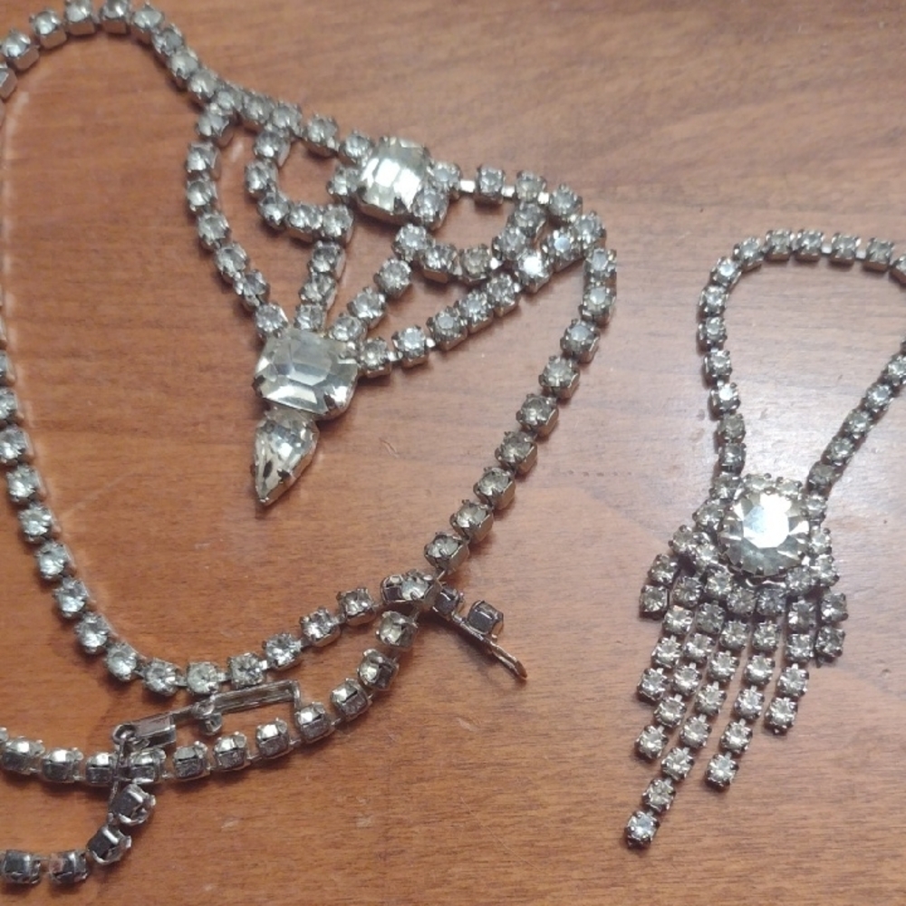 2 Vintage Necklaces